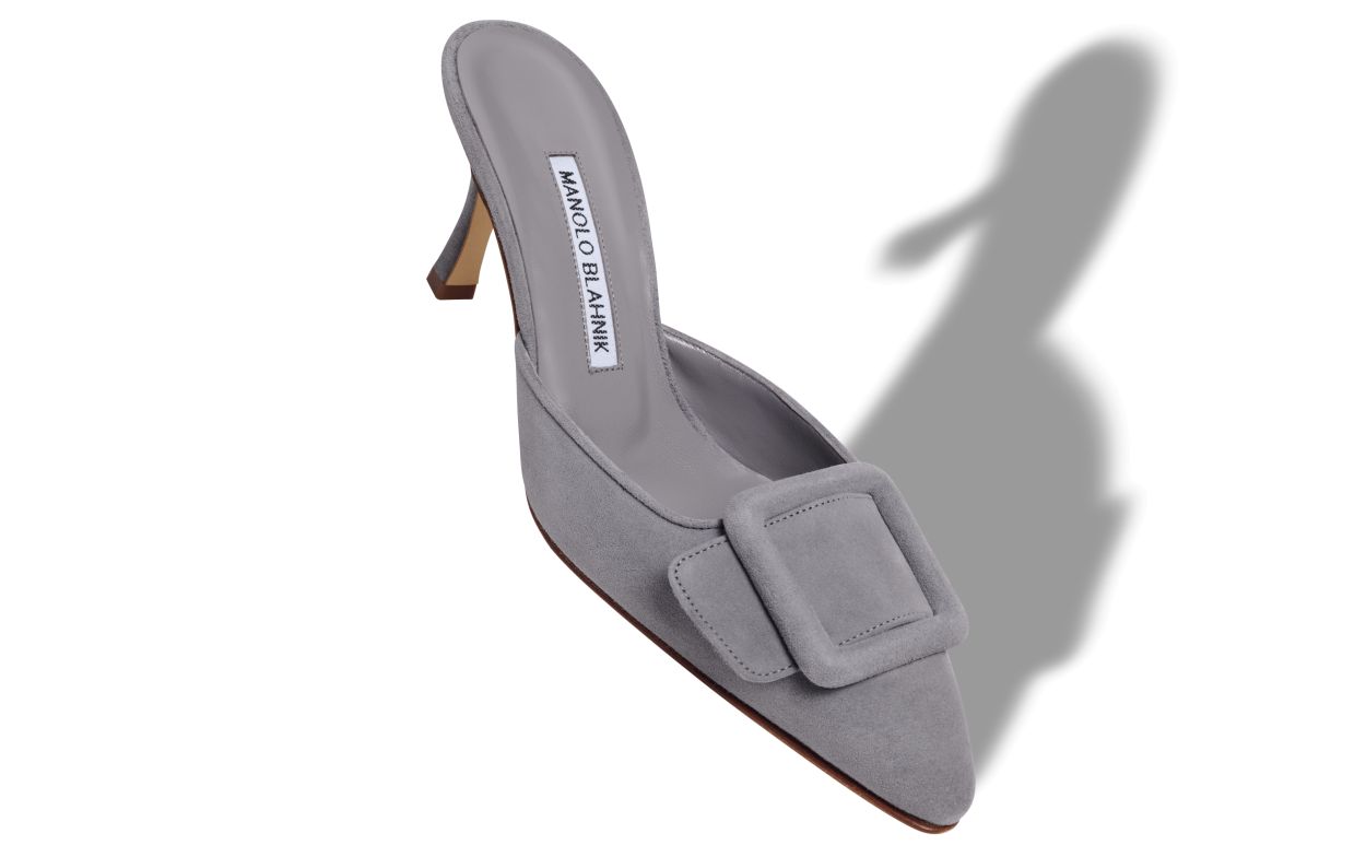 Mocasines de ante gris con detalle de hebilla