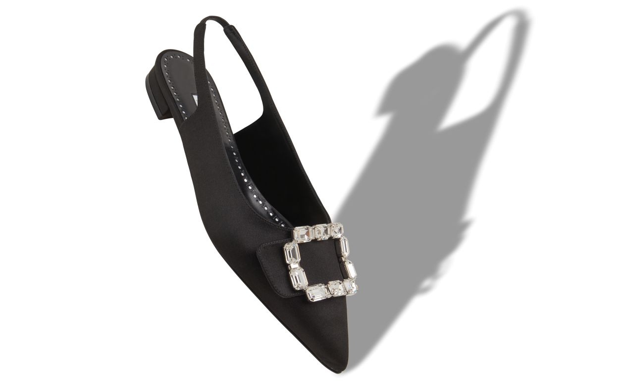 Zapatos planos de satín negro con hebilla de cristal y correa elástica