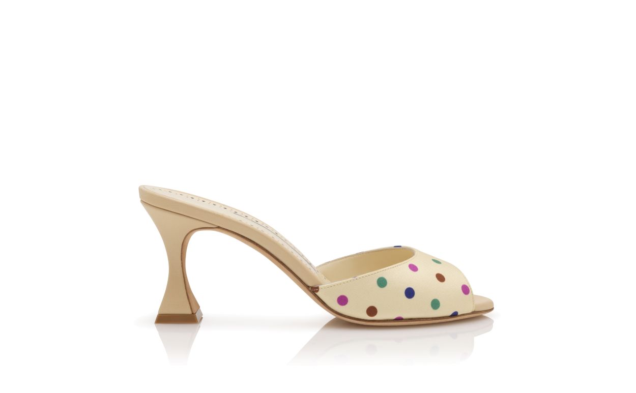 Mocasines Cream Silk con Detalle de Puntos
