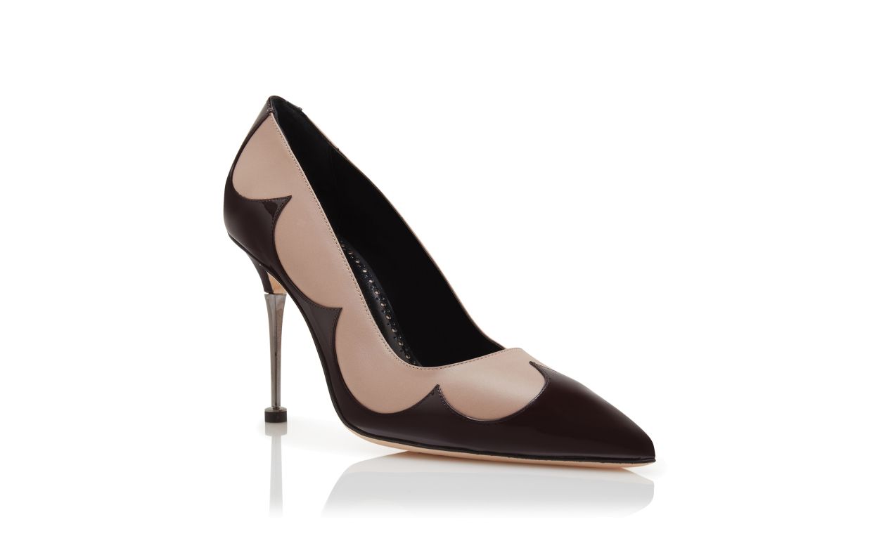 Zapatos de tacón de cuero beige claro y marrón oscuro