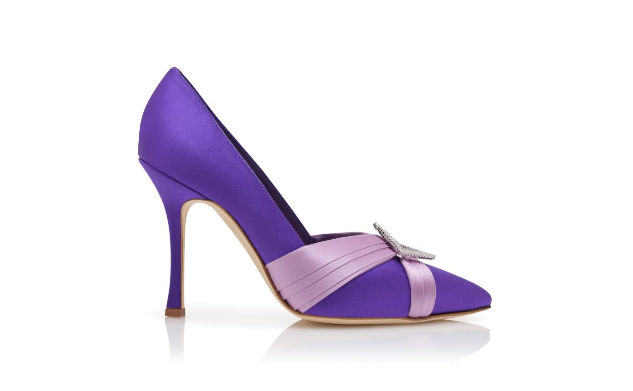 Zapatos de tacón con detalles de plisados de satín morado