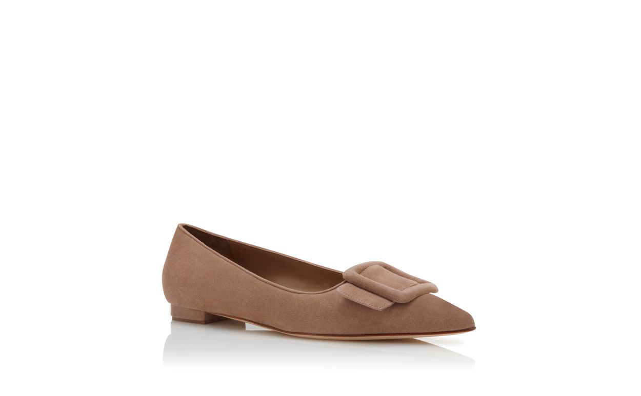 Zapatillas planas de ante beige con detalle de hebilla