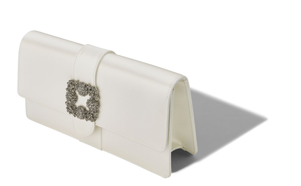 Bolso de mano rectangular de satín blanco con hebilla de joya