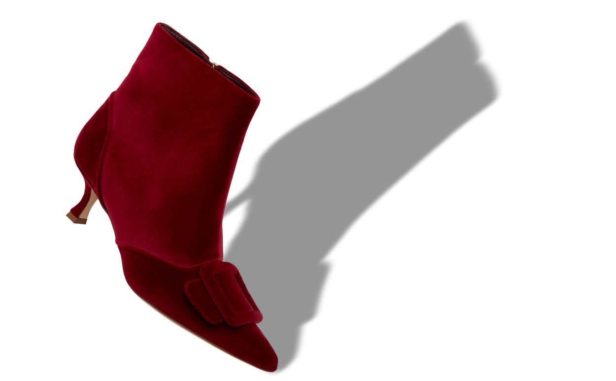 Botas tobilleras con hebilla de terciopelo rojo