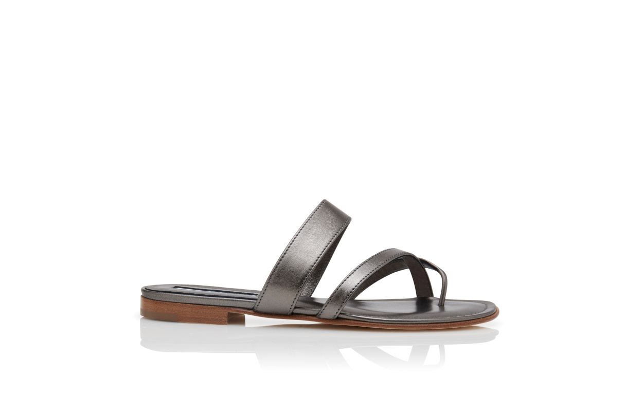Chanclas planas de cuero napa grafito